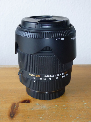 Sigma zoom 200mm - zoom, 1:3,5-6,3